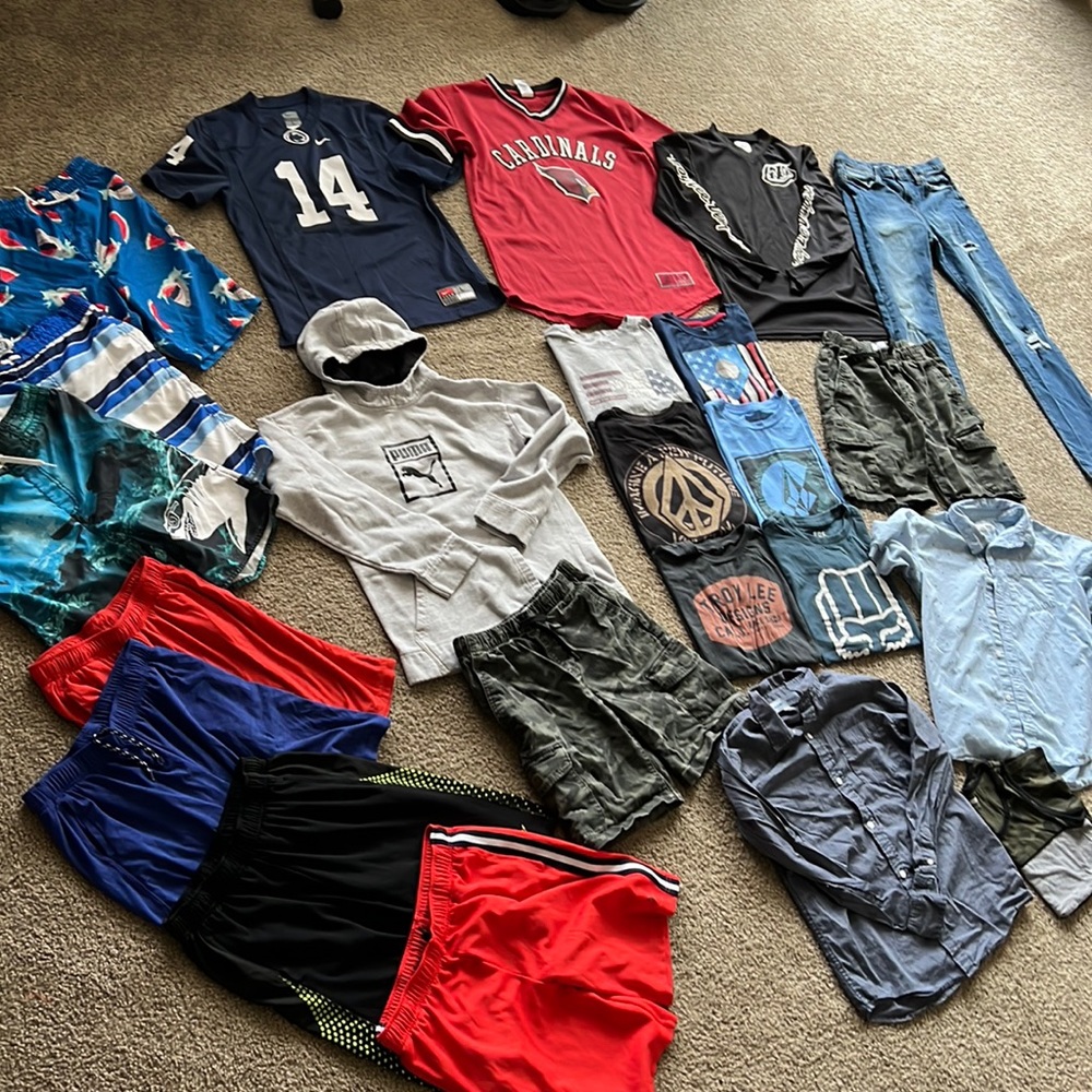 25 Piece Boys Clothing Bundle- Size XL!